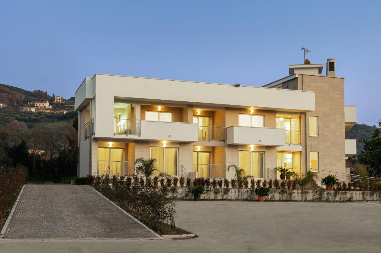 Hotel Serenella Agropoli Exterior photo